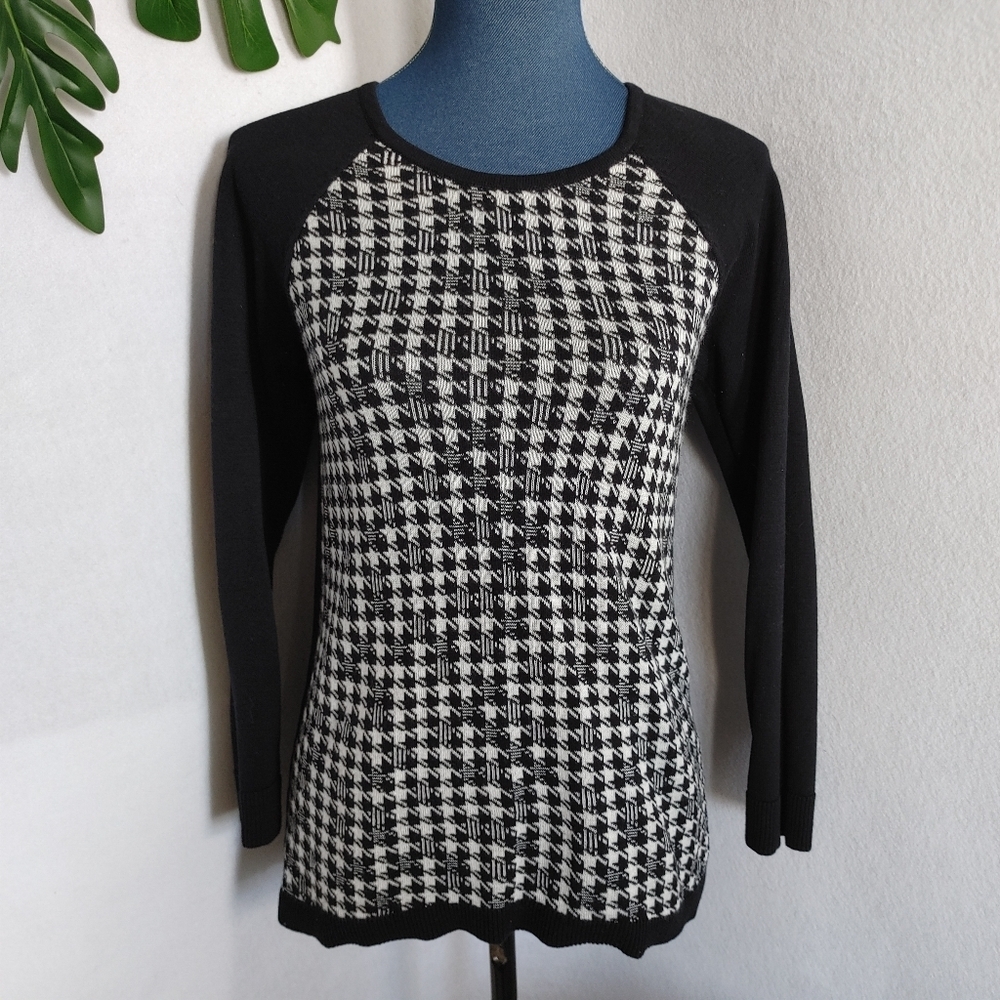AB Studio Houndstooth Sweater